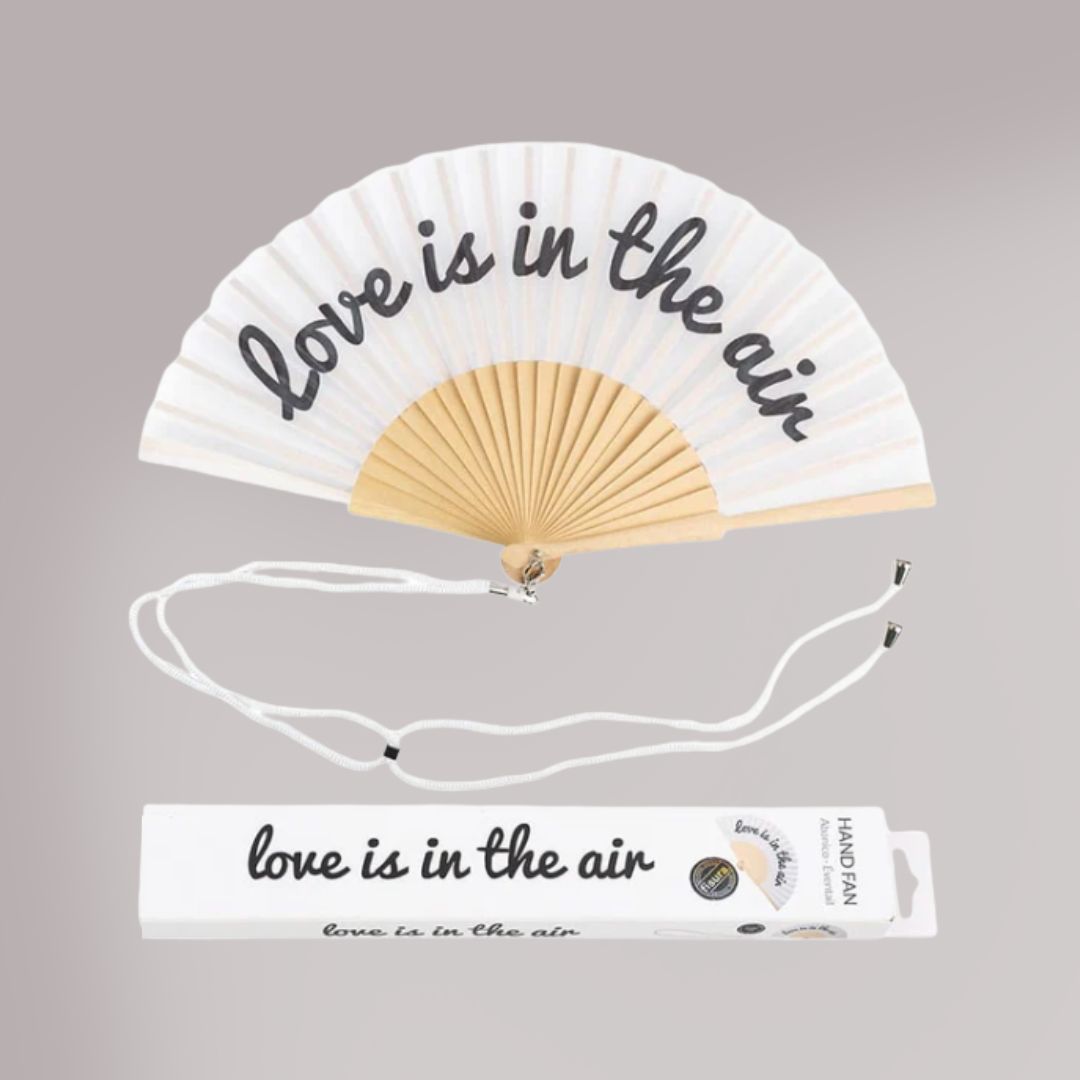 LOVE IS IN THE AIR- abanico de mano
